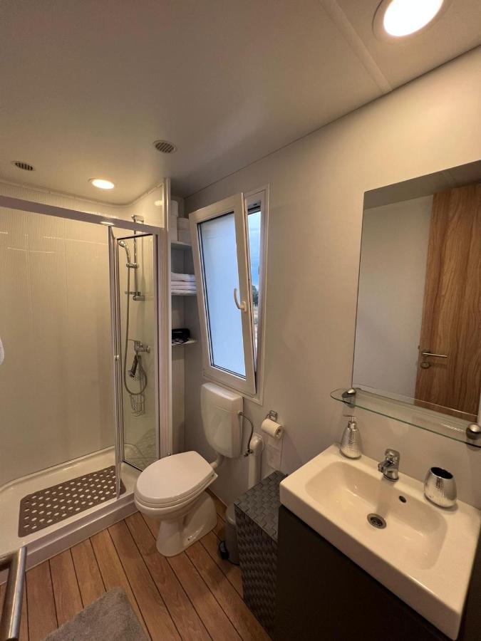 Mobile House F&L Villa บีโอกราดนาโมรู ภายนอก รูปภาพ